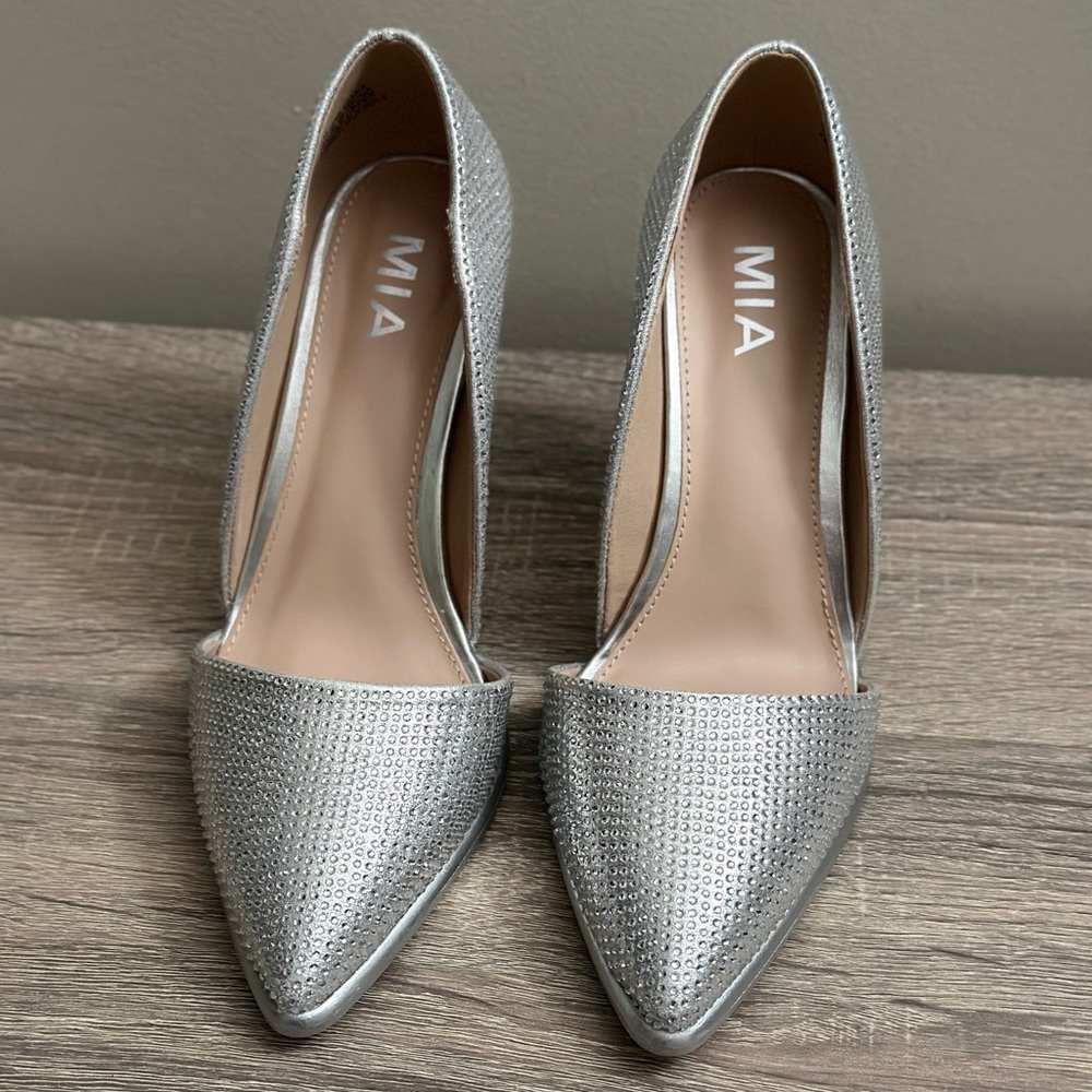 MIA - Women’s Ciana Pointed Toe D'Orsay Pumps/Heels
